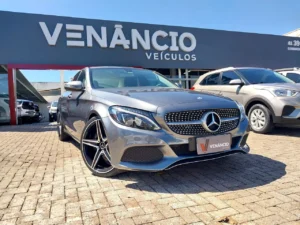 Mercedes-Benz C180FF usado à venda na Venâncio Veículos em Goiânia
