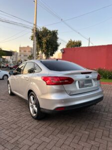 Focus SE AT 2.0 usado à venda na Venâncio Veículos em Goiânia